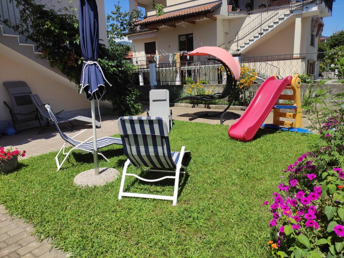 Il Nido Del Merlo Parcheggio E Giardino 韦尔巴尼亚 外观 照片